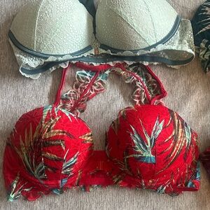 Victoria's Secret Patterned Bras lace back